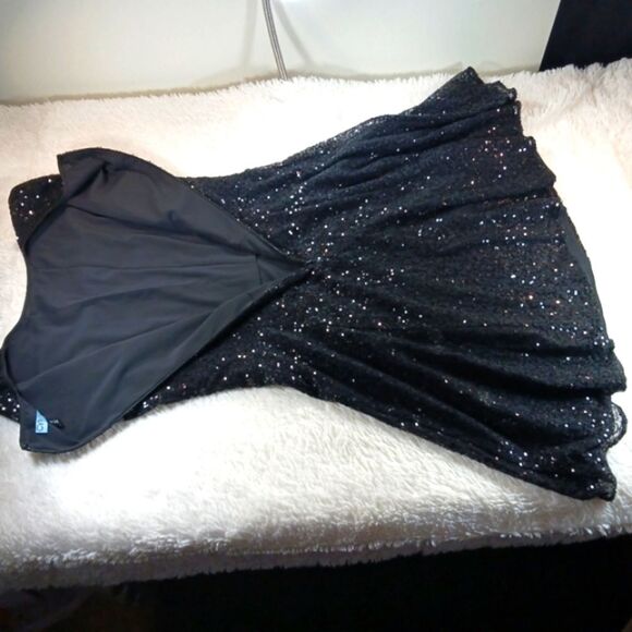 Cynthia Rowley Black Sequin Sleeveless Midi Fit & Flair Cocktail Dress Size 8. - Picture 8 of 8